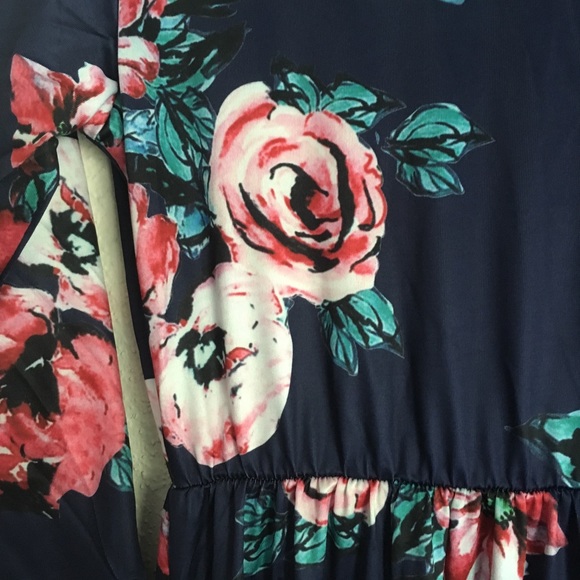 Floral Maxi in Navy - Picture 2 of 3